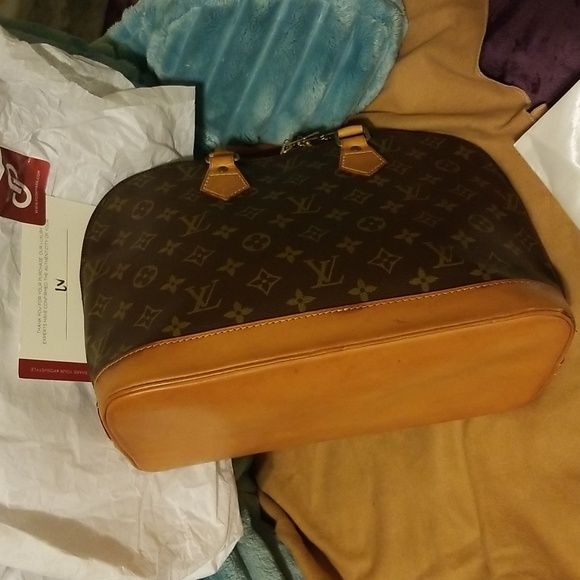 Louis Vuitton Monogram Alma PM - Picture 8 of 14